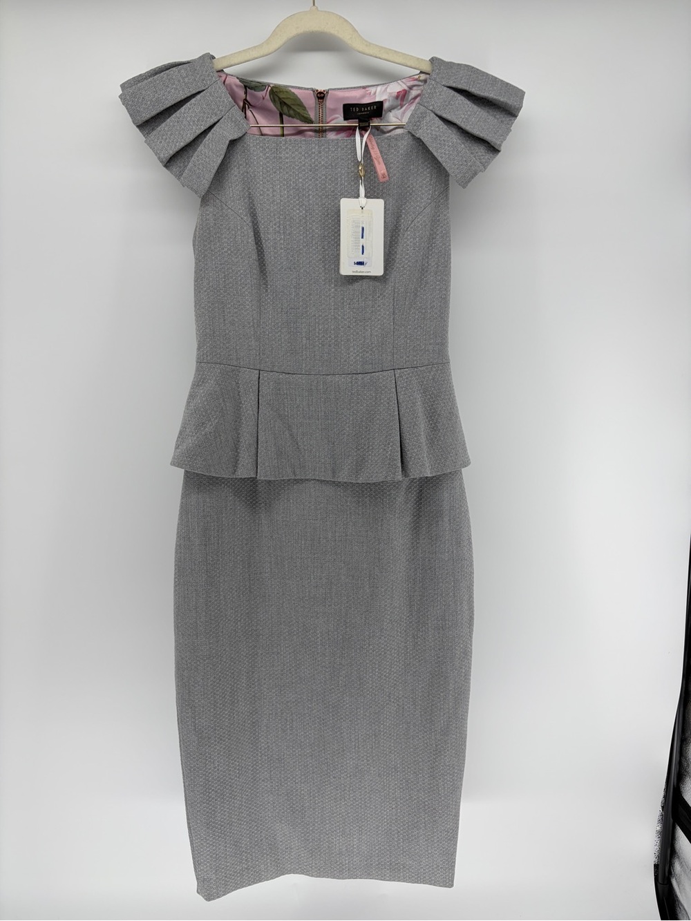 NWT Ted Baker Pleated Shoulder Peplum Textured Dress Sz 4 (Ted Baker Sz 1) Gray